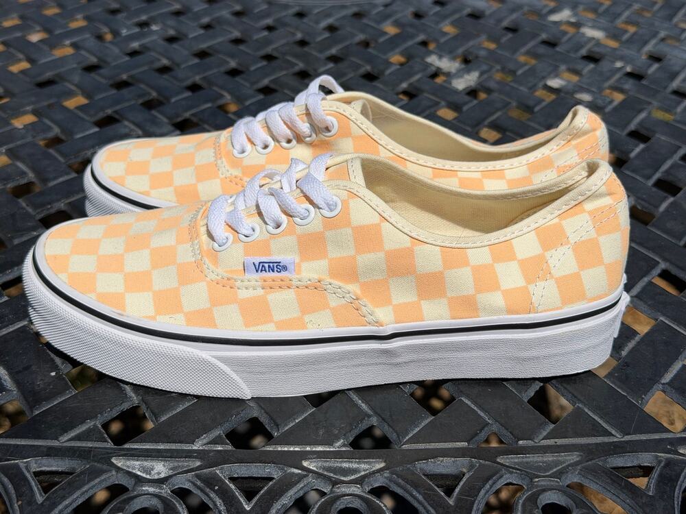 Vans Authentic Checkerboard Apricot Shoes Women’s Sz 9 Men’s Sz 7.5 NWOT - Picture 1 of 8